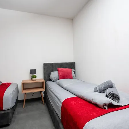 アパート Serviceroom24 - 1 In Wlan - Smart-tv - 24-7 Check-in Und Kueche レックリングハウゼン